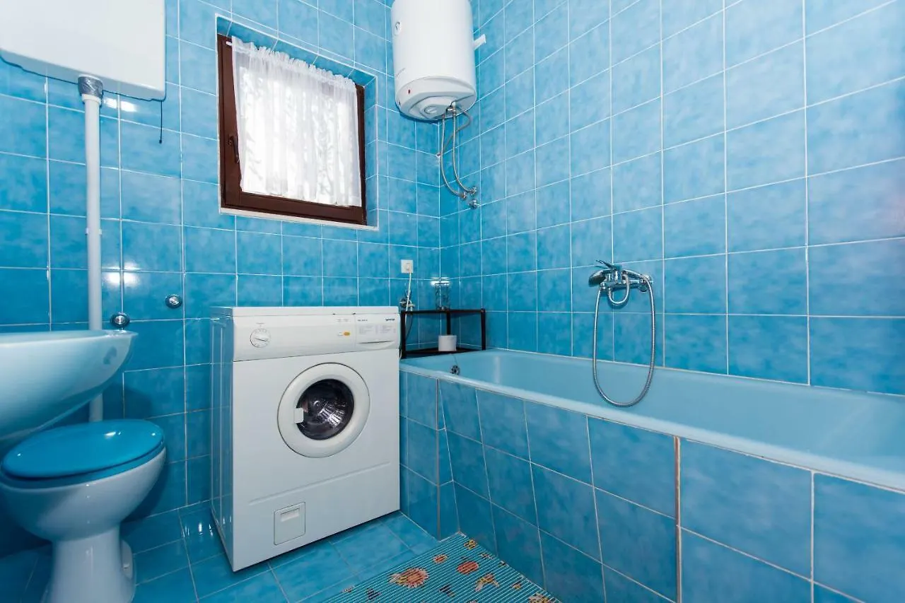 Apartment Ljube Trogir Kroatien